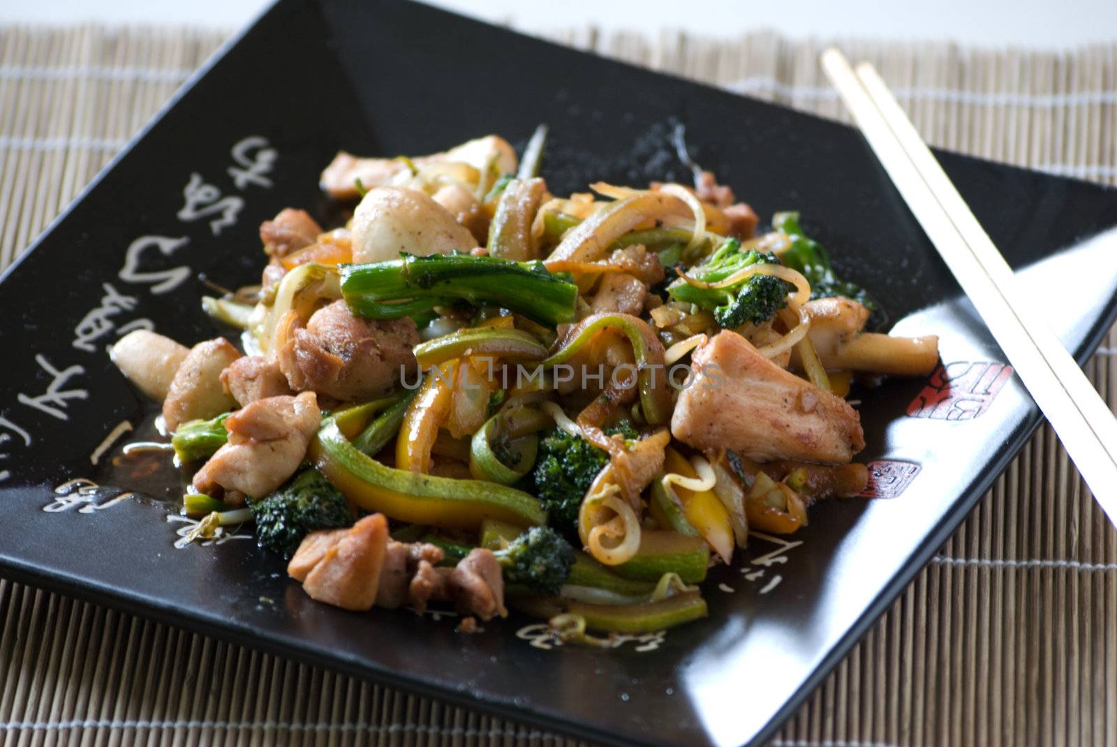 Asian stir fried noodles with vegetable.