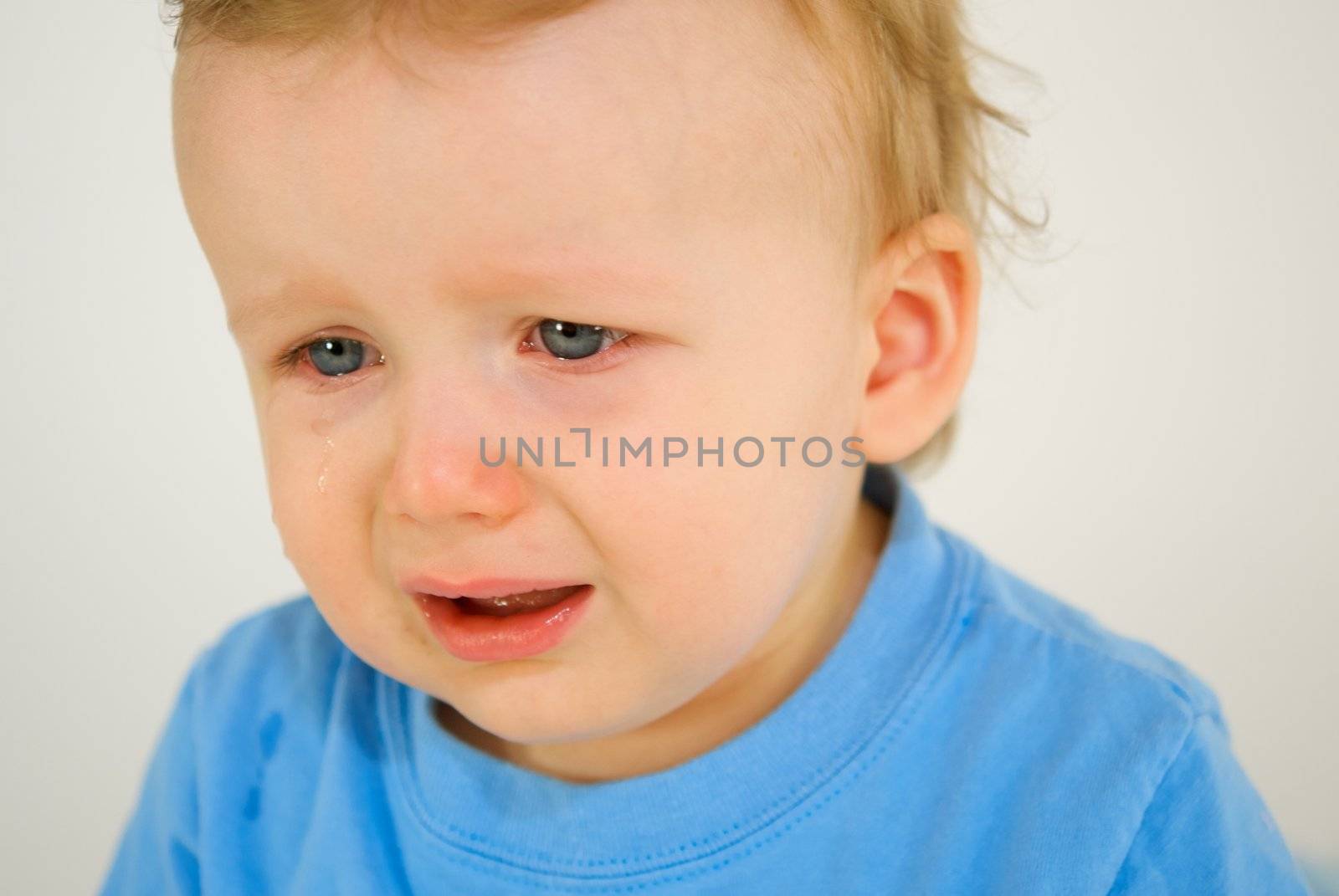 Little Boy Crying by pixelsnap