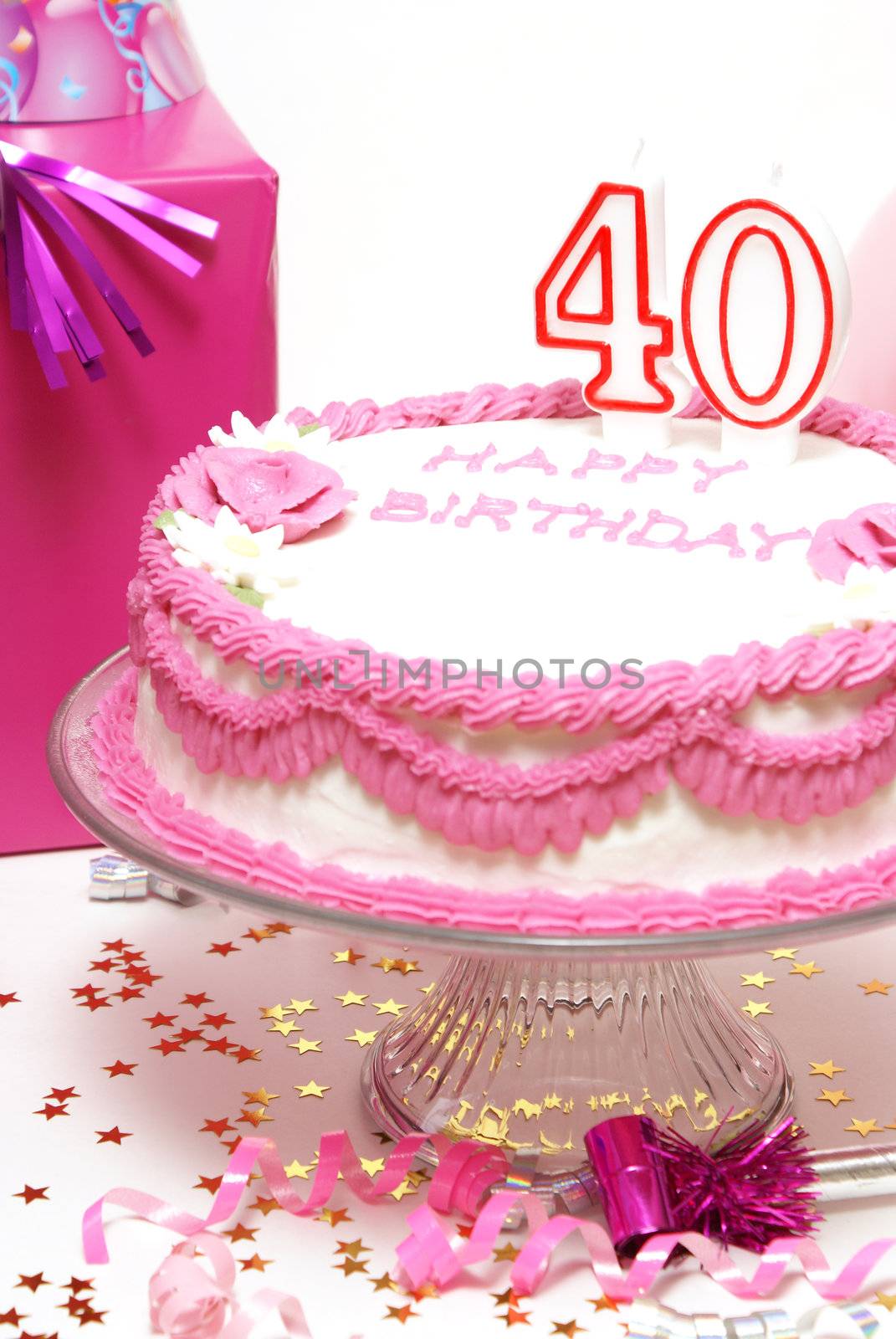 A 40th birthday cake to celebrate someones special day.