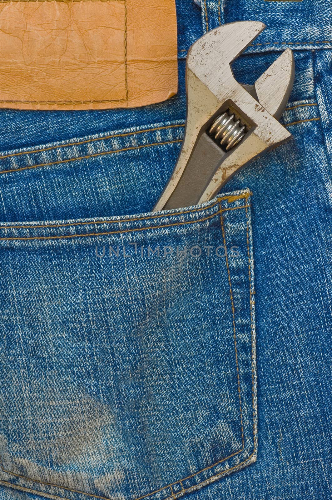 this picture is a labor jean pocket