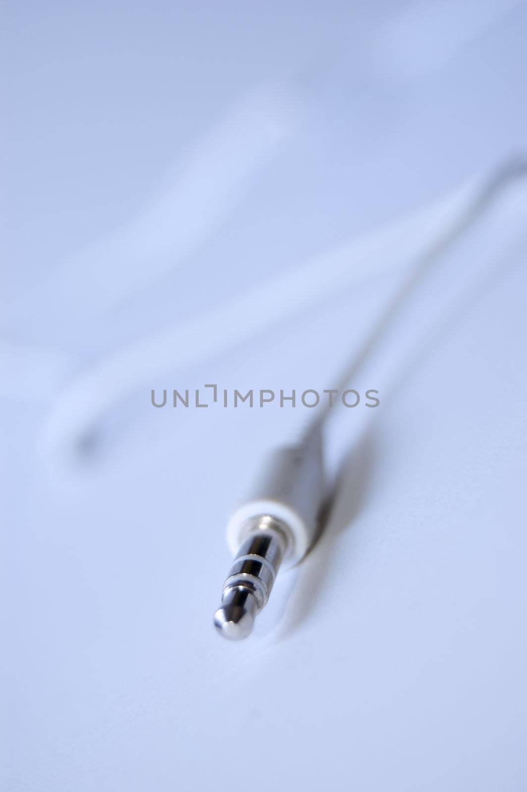 White connector by cla78