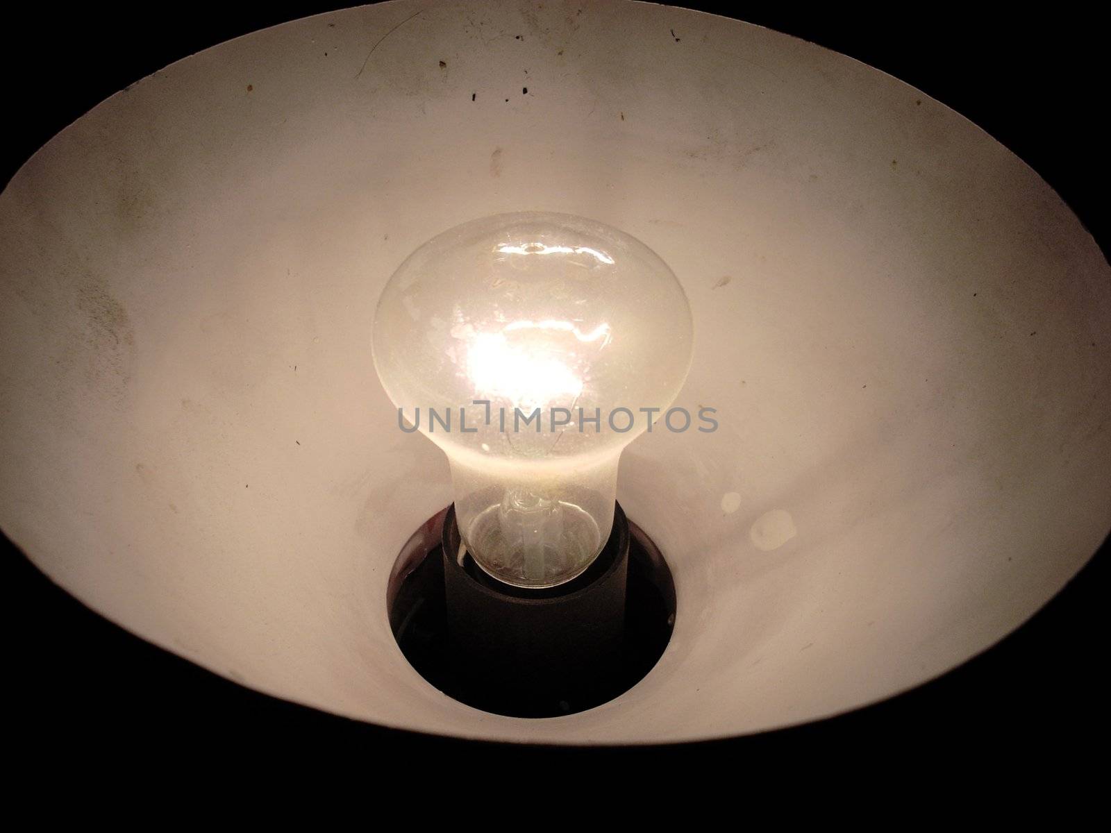 A photograph of lightening filament lamp
