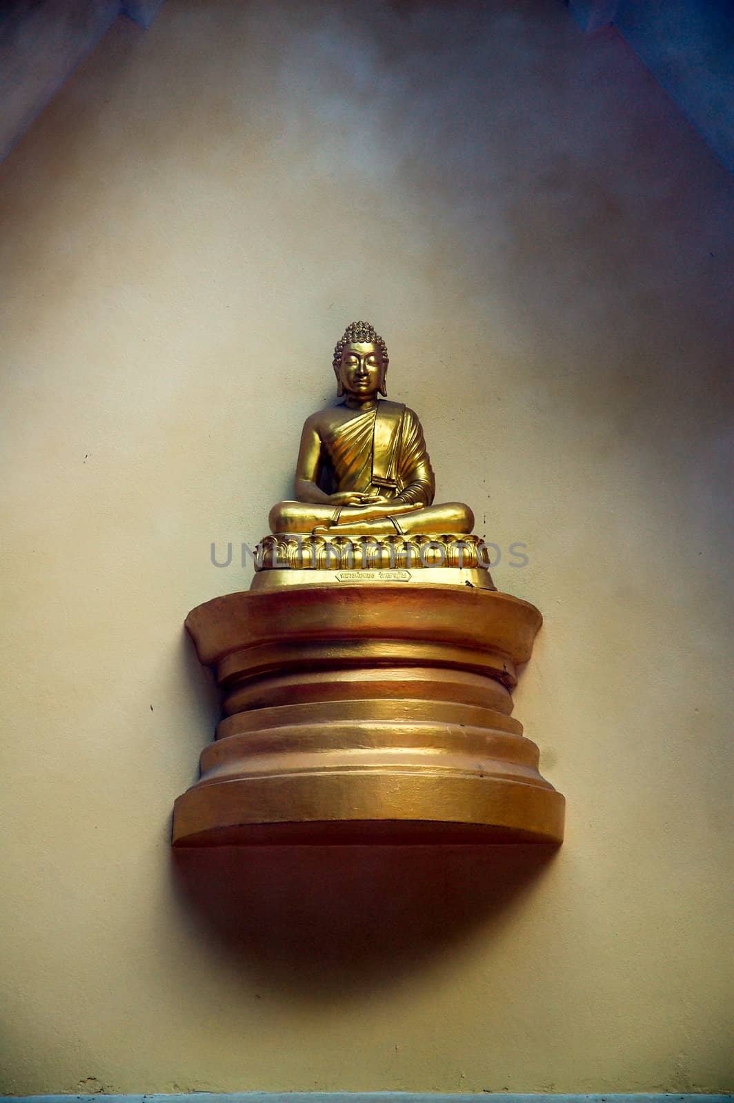 Golden buddha