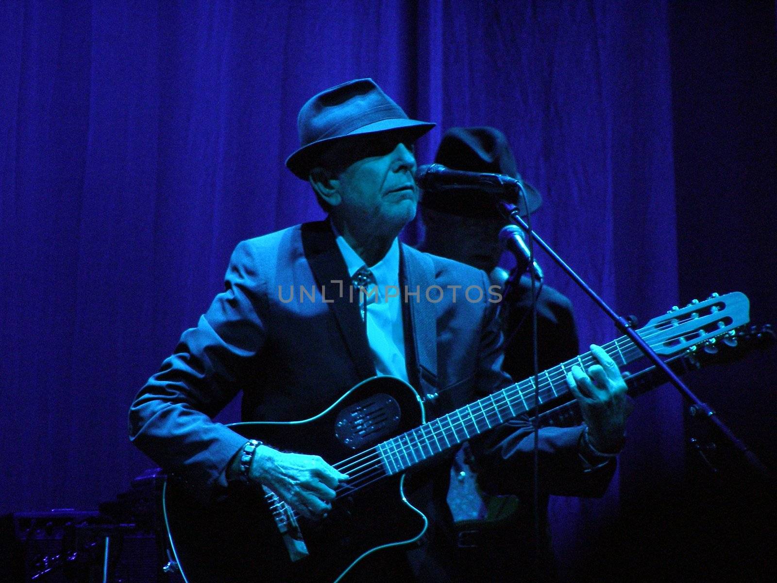 Leonard Cohen - Florence 2010 by paolo77