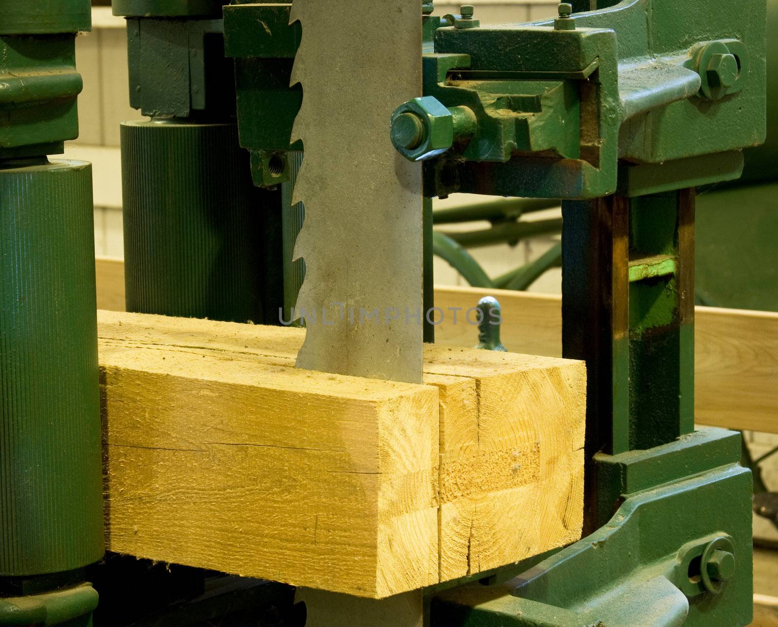 ihdustrial band saw sawmill by dcwcreations