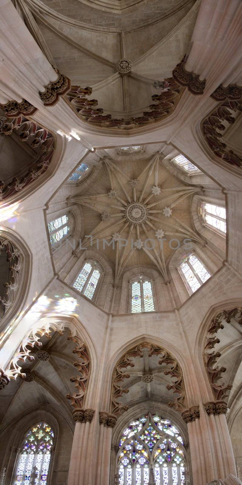 Monastery of Batalha by membio