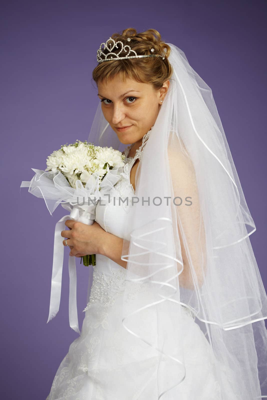 Portrait of bride with bouquet by pzaxe