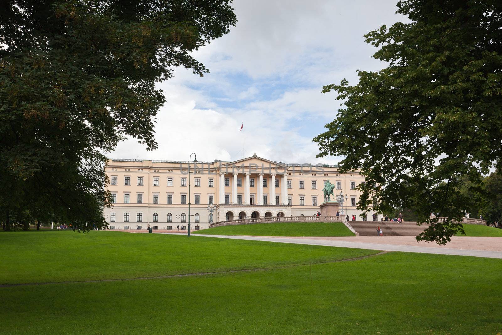 Slottet Royal Palace in central Oslo, Norway 