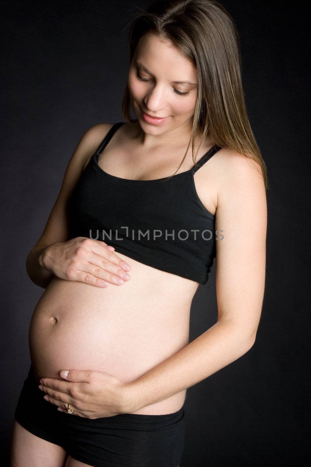 Beautiful Pregnant Woman by keeweeboy