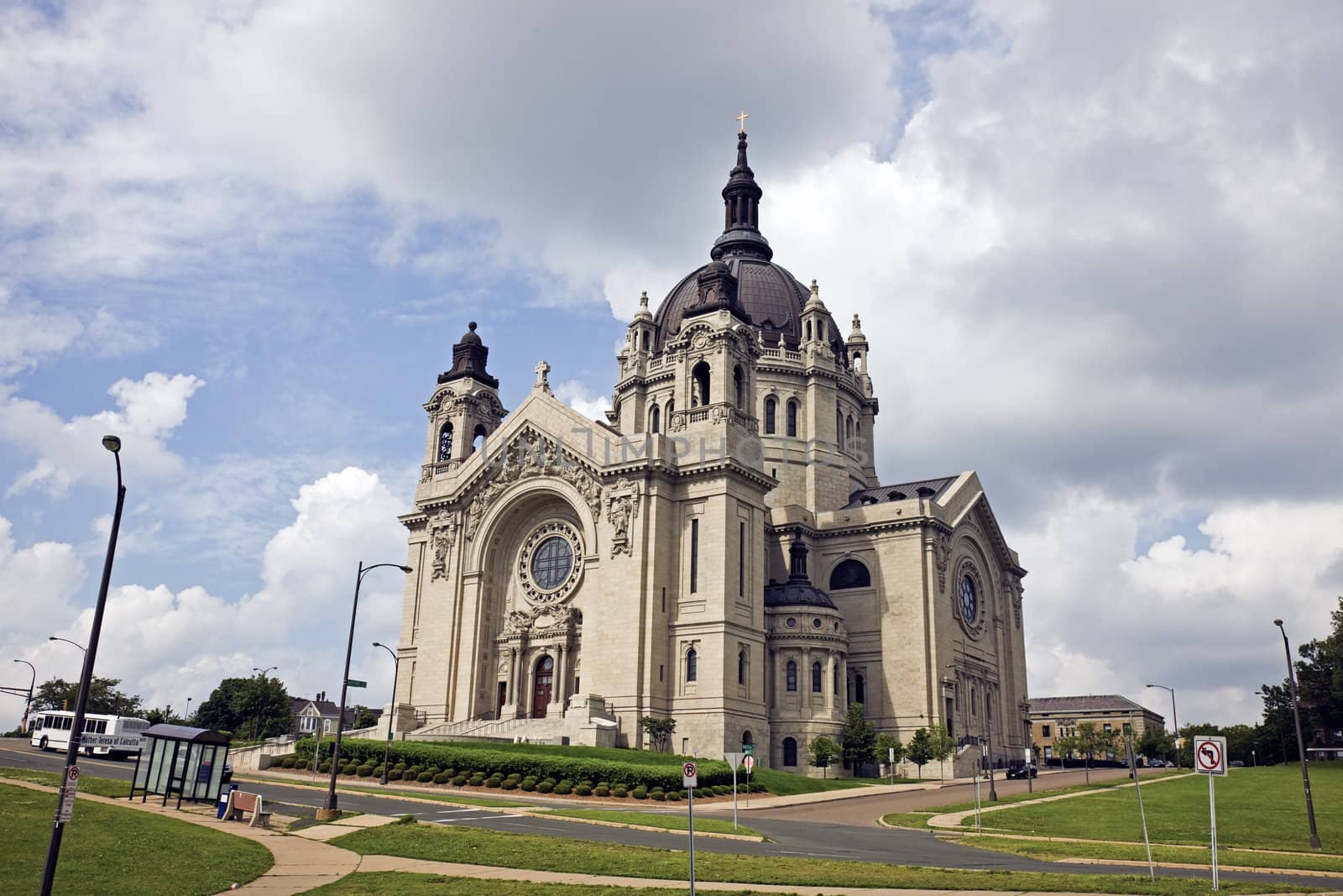 Cathedral in St. Paul, Minnesota  by benkrut