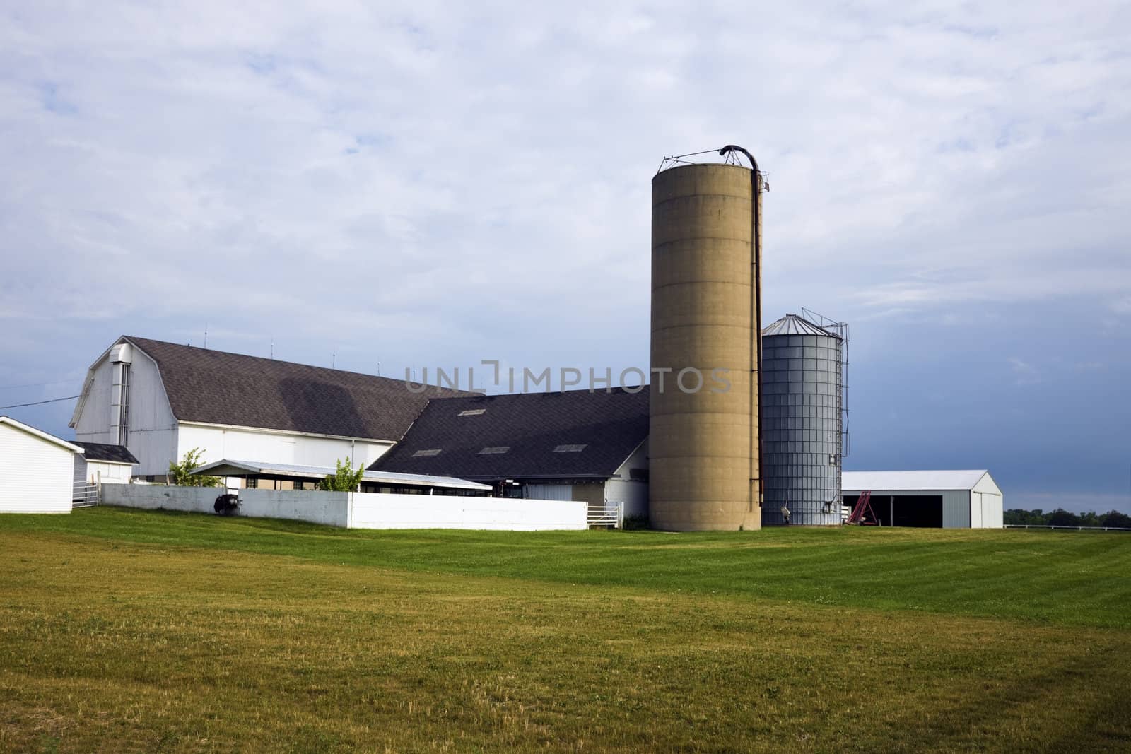 Farm in Illinois by benkrut