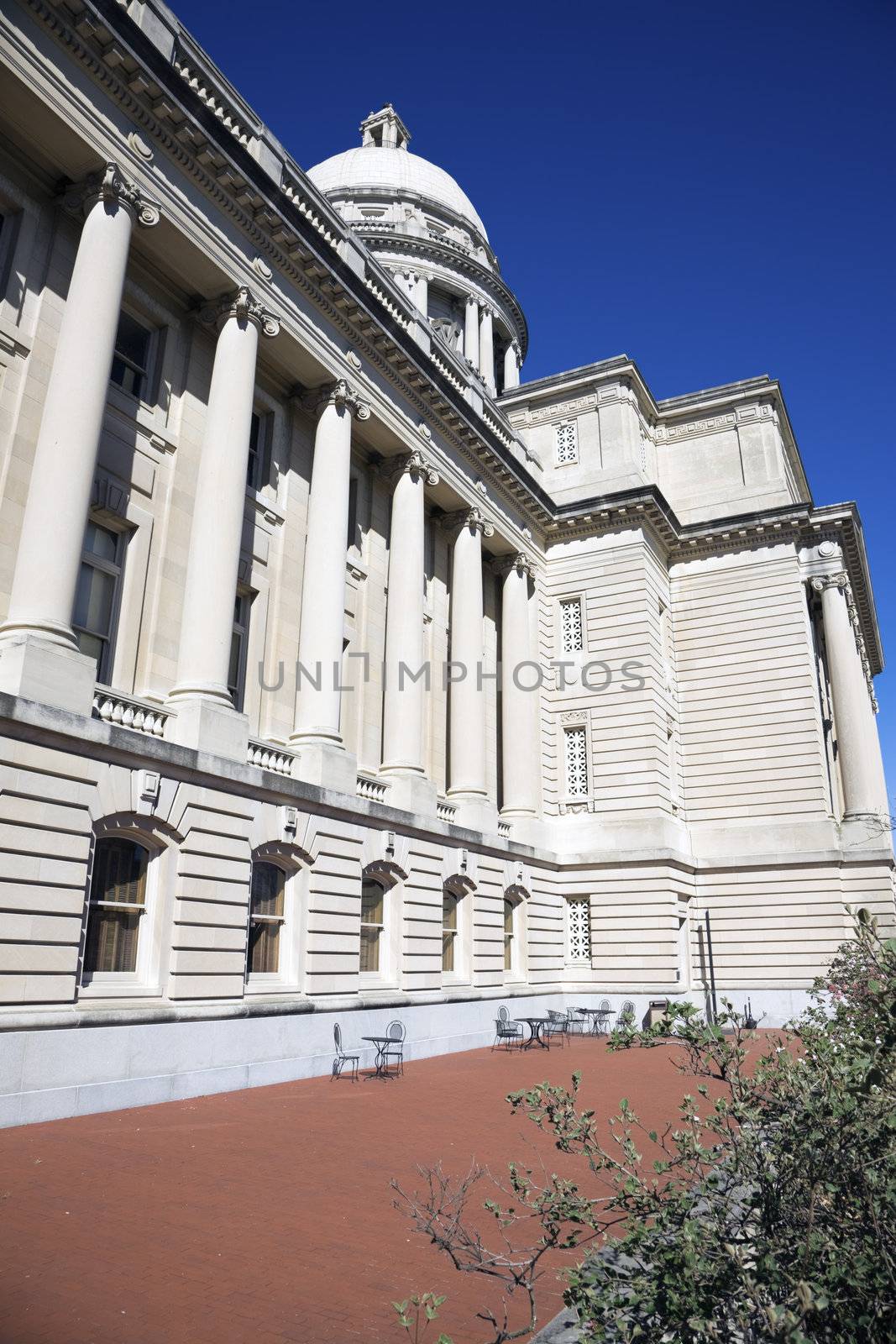 Frankfort, Kentucky - State Capitol by benkrut