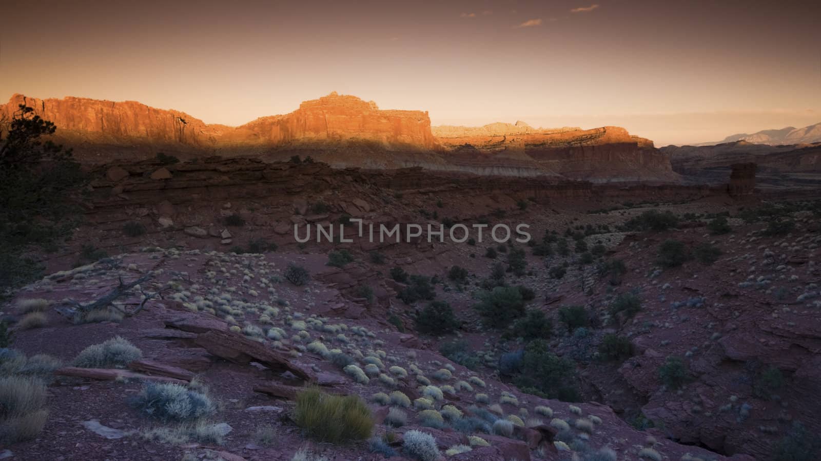 Last rays of the day on the rocks - Capitol Reef National Park.