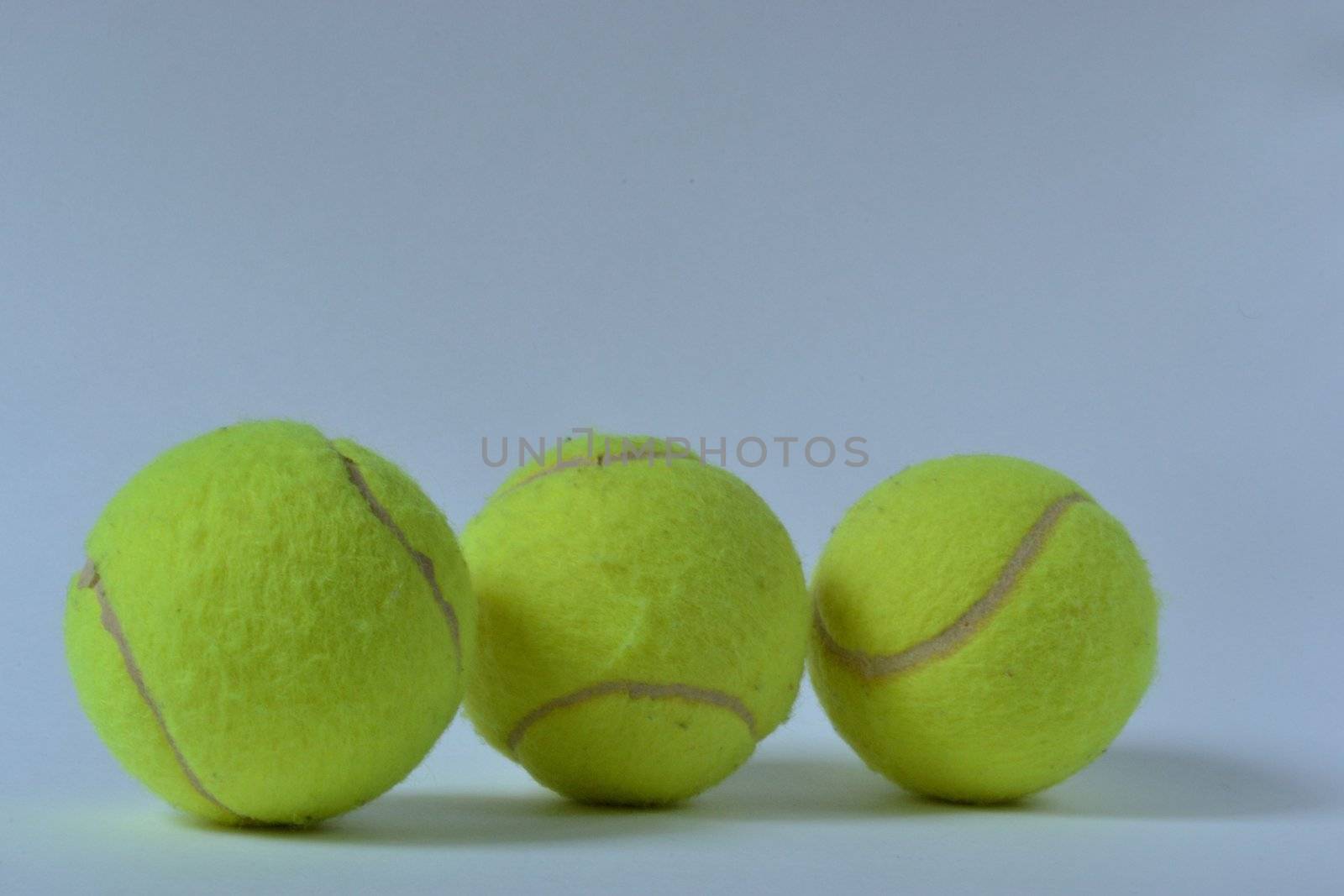The tennis balls by Autre