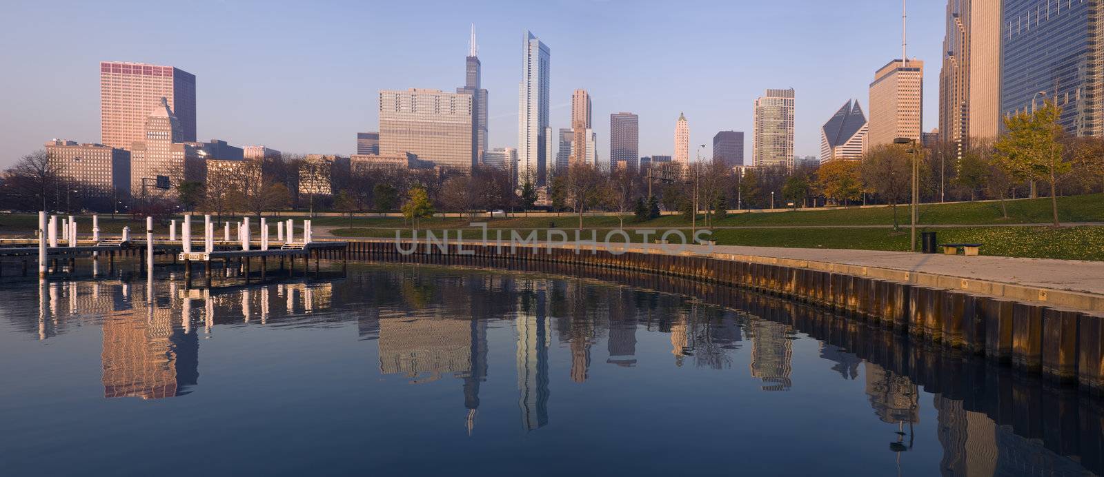 Morning panorama of Chicago by benkrut