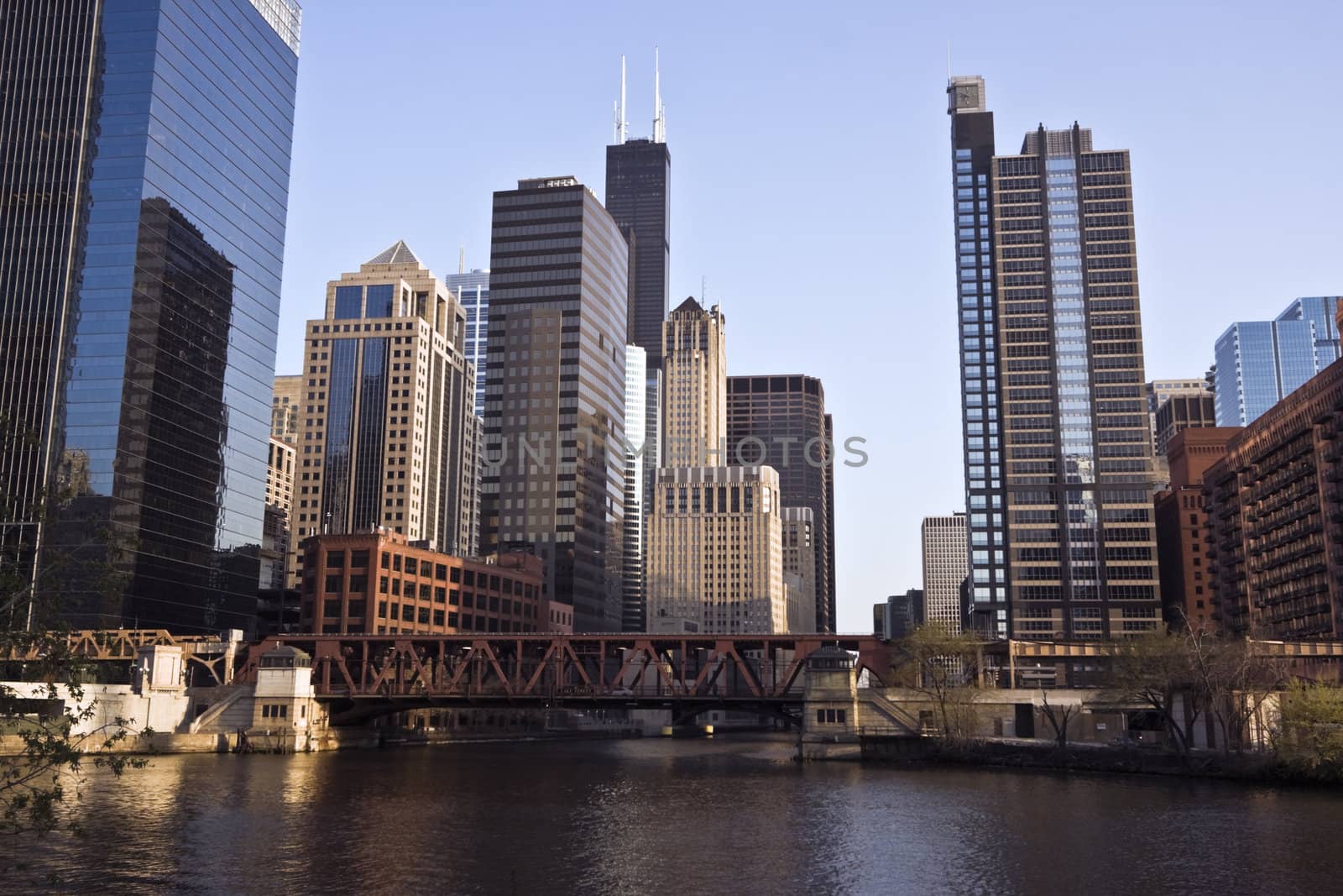 Chicago River by benkrut