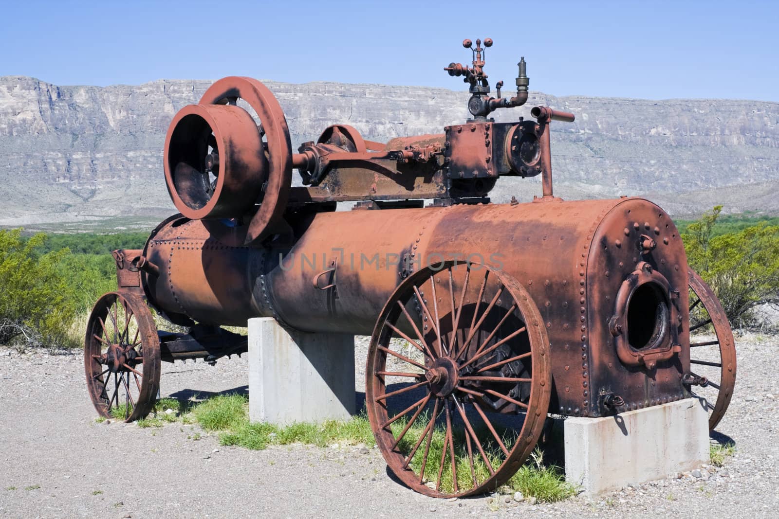 Steam power tractor - seen in Utah