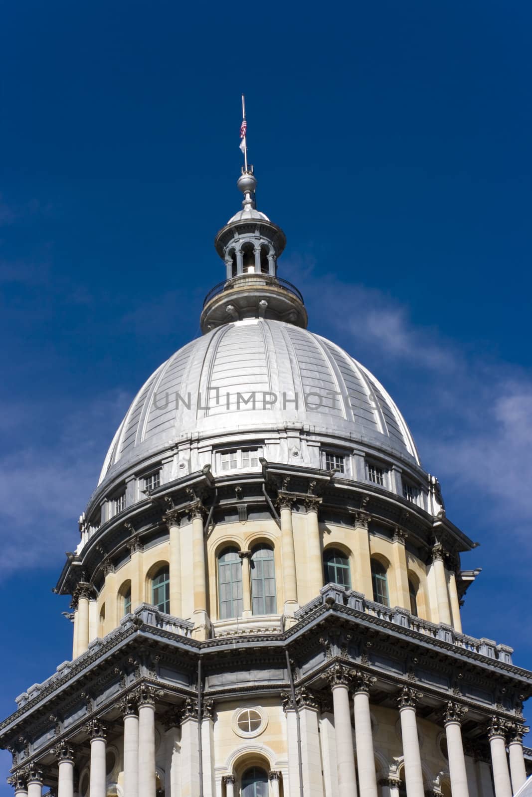 State Capitol of Illinois  by benkrut