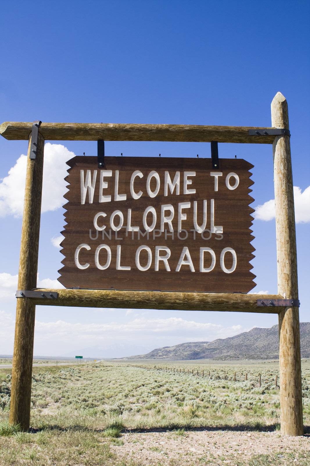 Wecome to Colorado sign by benkrut
