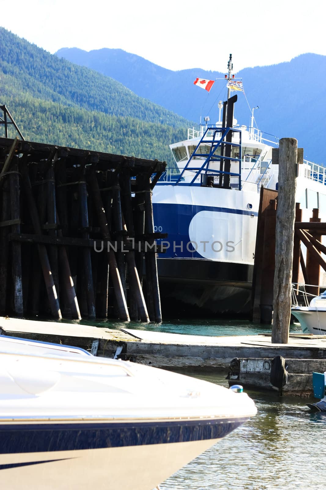 lake ferry in the landing stage