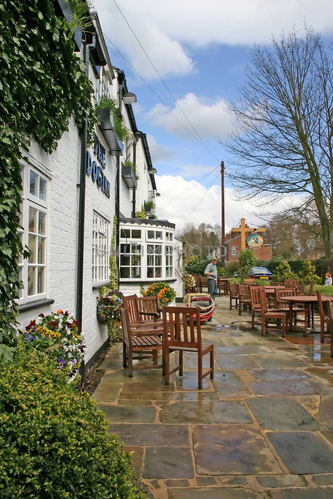 Traditional English Country Pub in Cheshire by green308