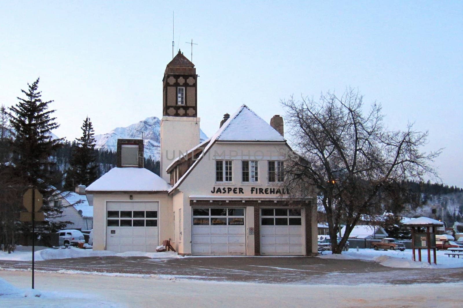 Jasper Fire station by chrisga