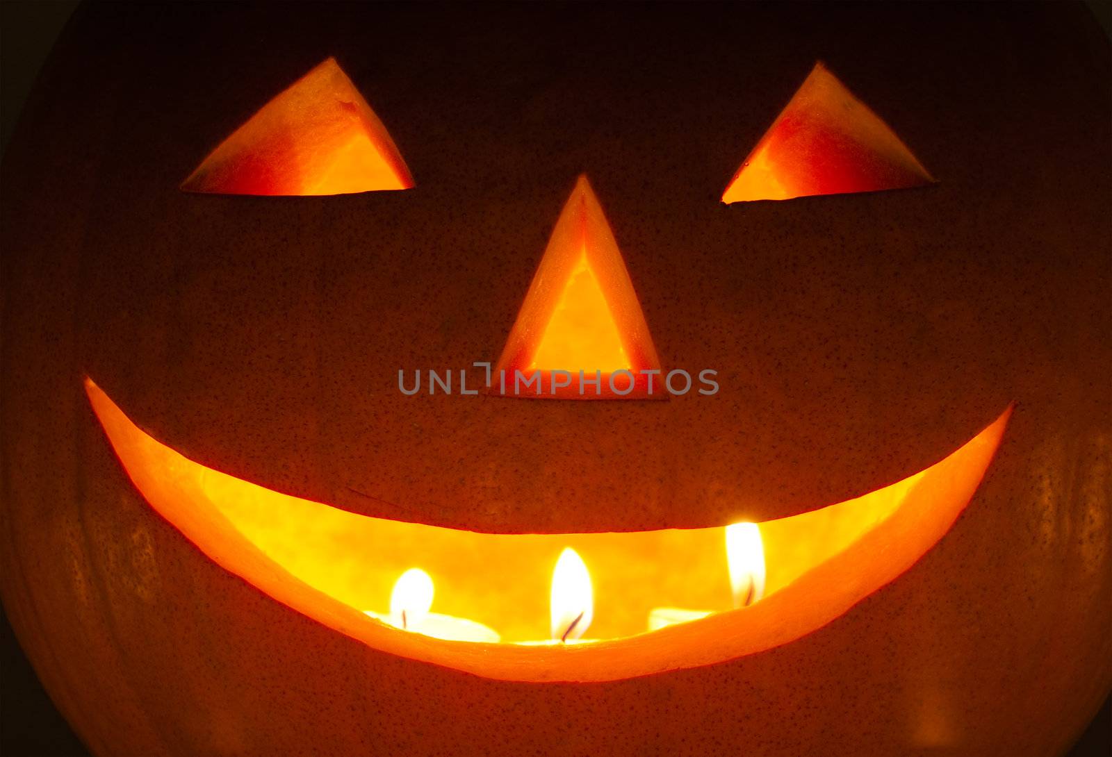 Halloween lantern by dutourdumonde