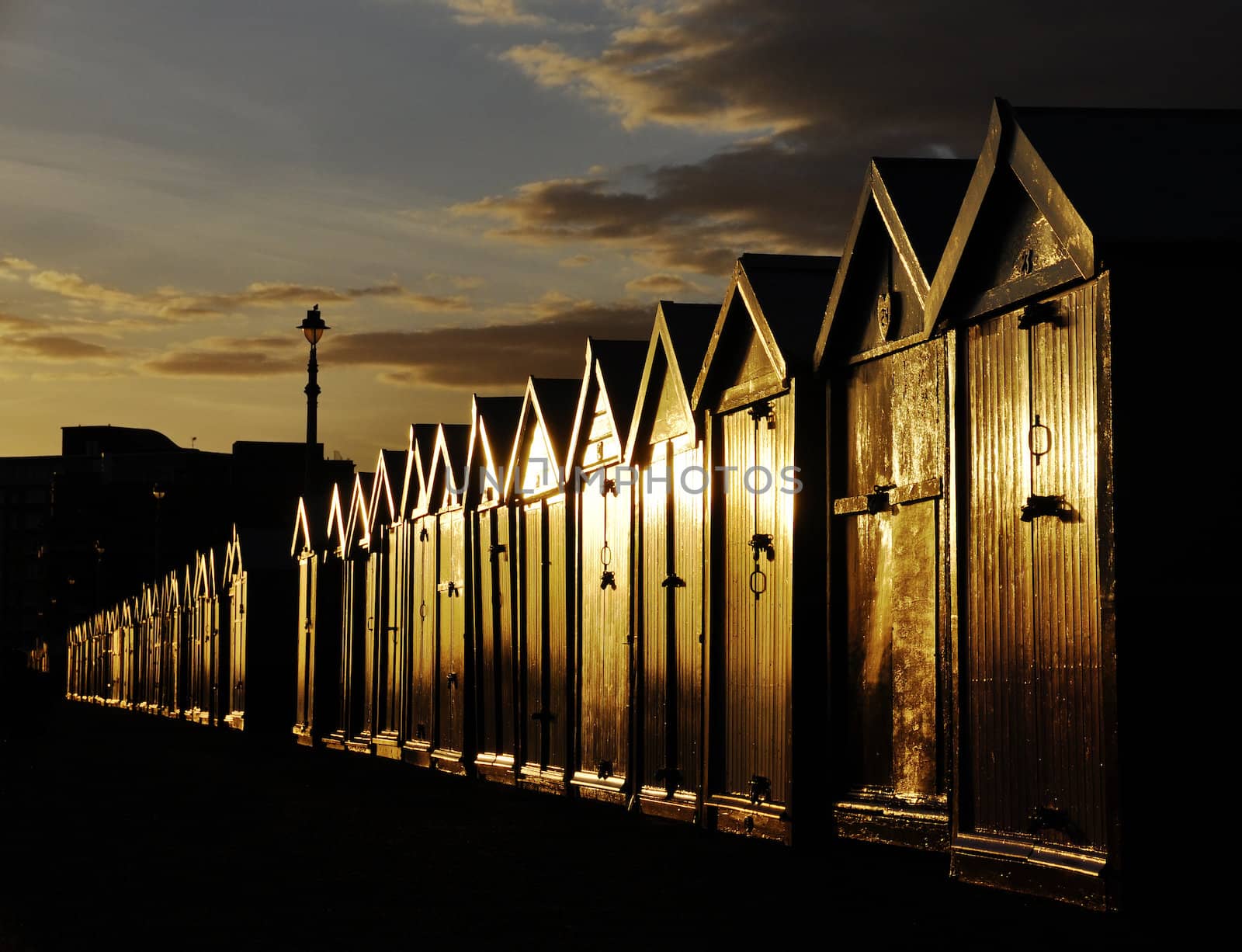 Beach huts by dutourdumonde