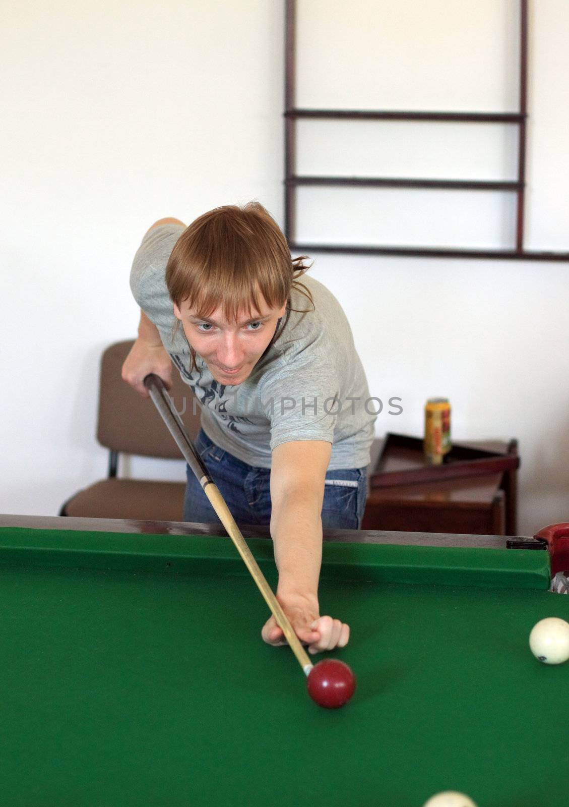 young man, billiards,  guy, young, plays,   sphere,  table
