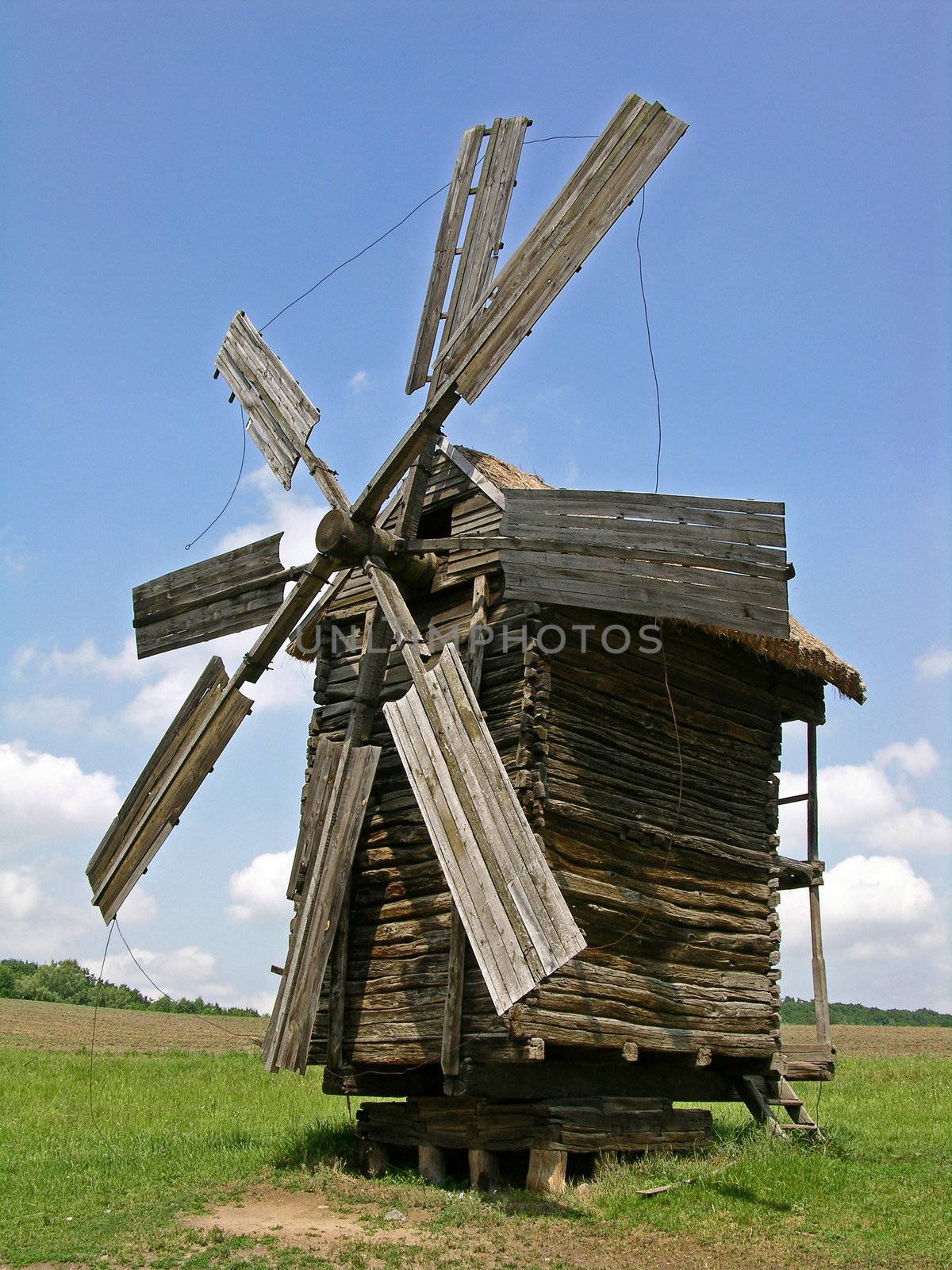 ancient  sett in Pirogovo village (Ukraine)