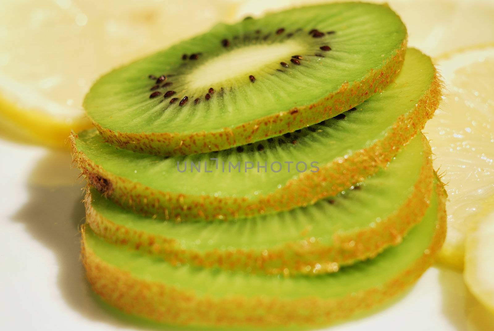 kiwi fruit by verbano