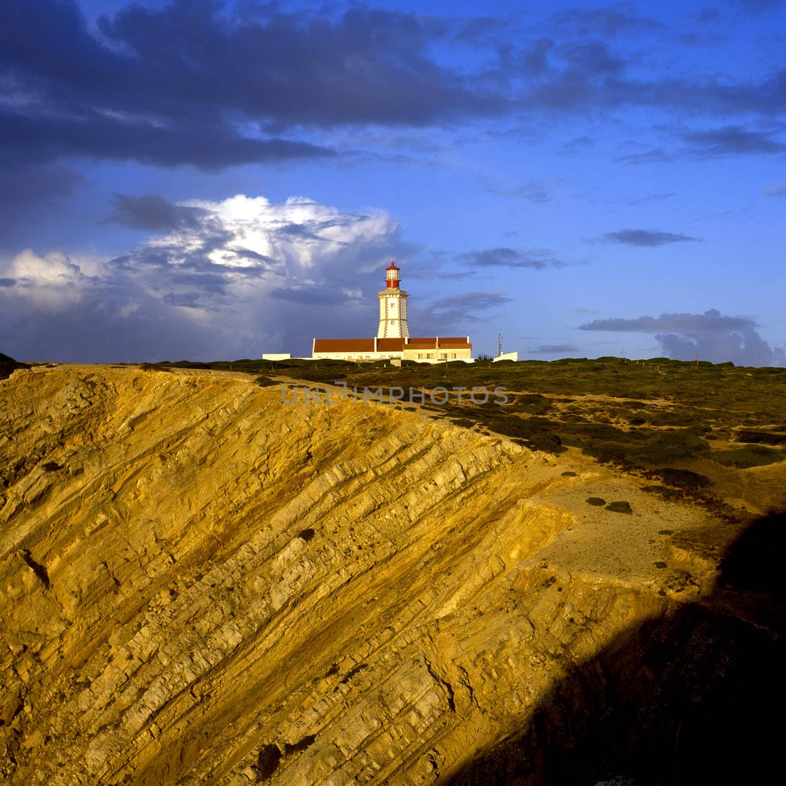 lighthouse, Cabo Espichel, Portugal by phbcz
