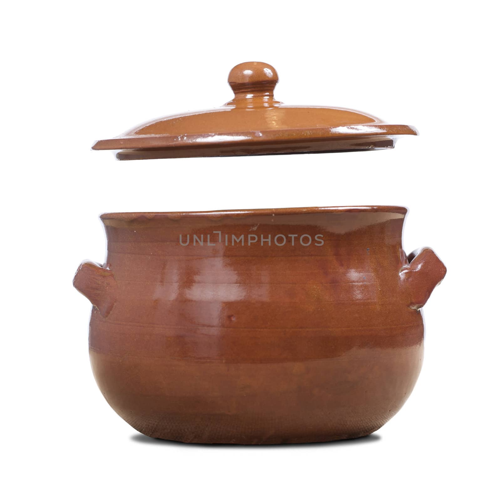 terracotta pot by bravajulia