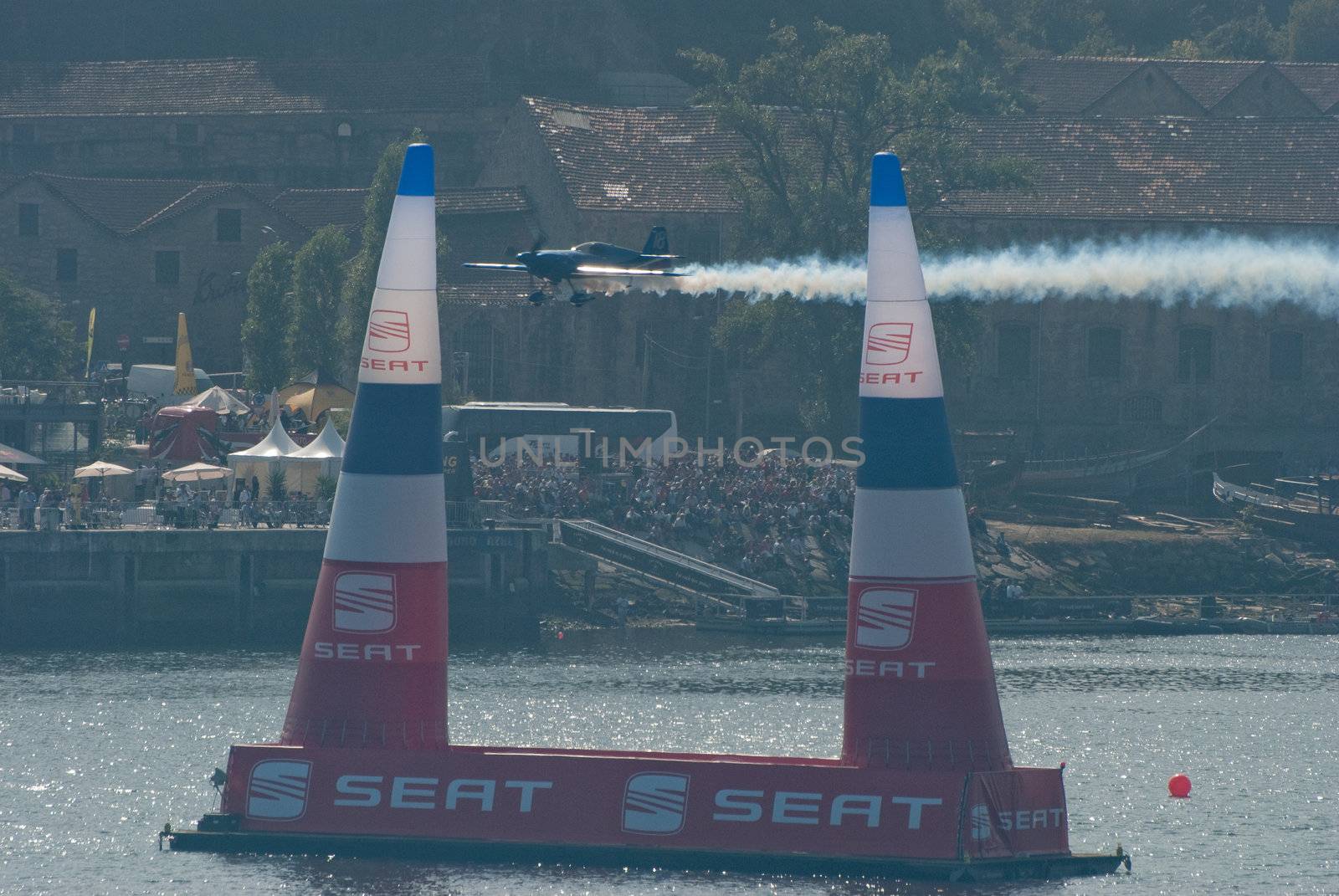 PORTO, PORTUGAL - SEPTEMBER 7: Michael Goulian (USA) during the Red Bull Air Race event on September 12, 2009 in Porto, Portugal.