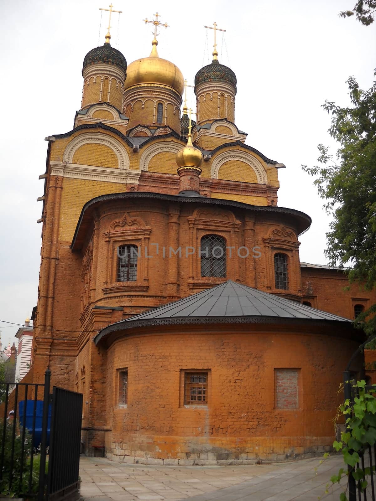 Church; Pokrovsk; a cathedral; Moscow; summer; a temple; Christianity; red; the area; domes; a monument; architecture