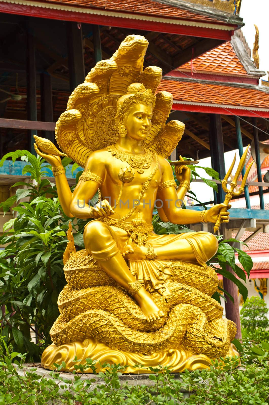 narayana thai art in temple