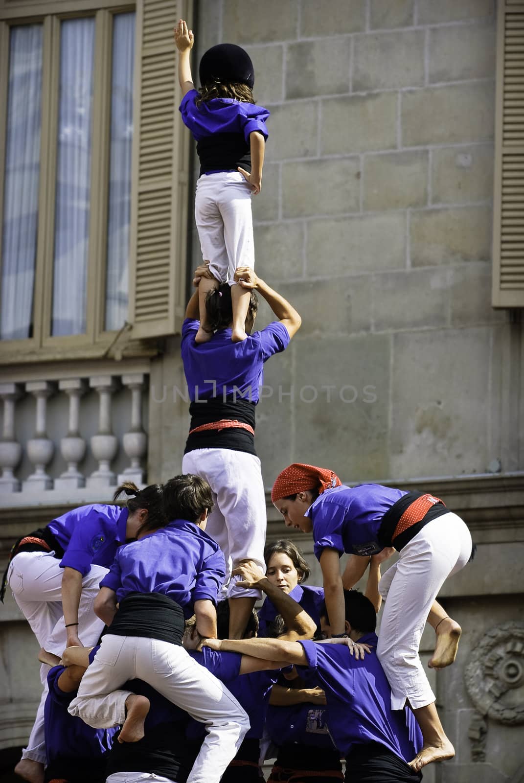 Castellers, Barcelona, Spain by matthi