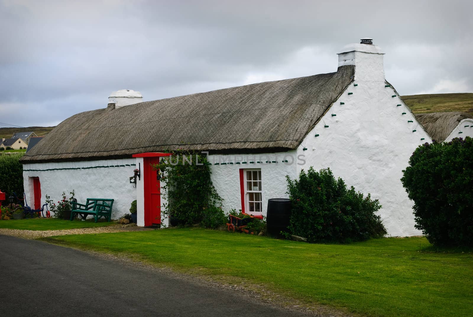 Vernacular housing, Inishowen, Ireland by matthi