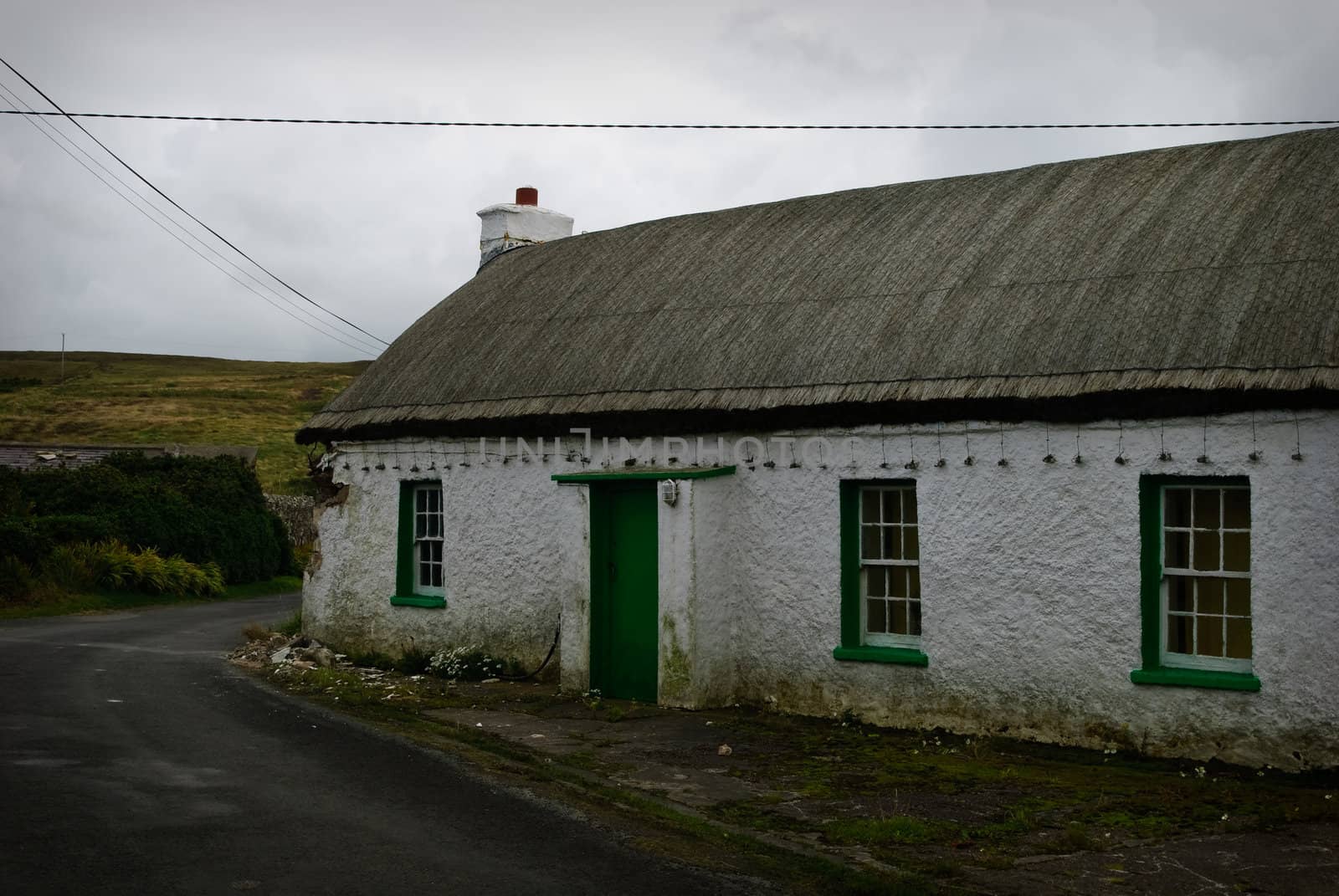 Vernacular housing, Inishowen, Ireland by matthi