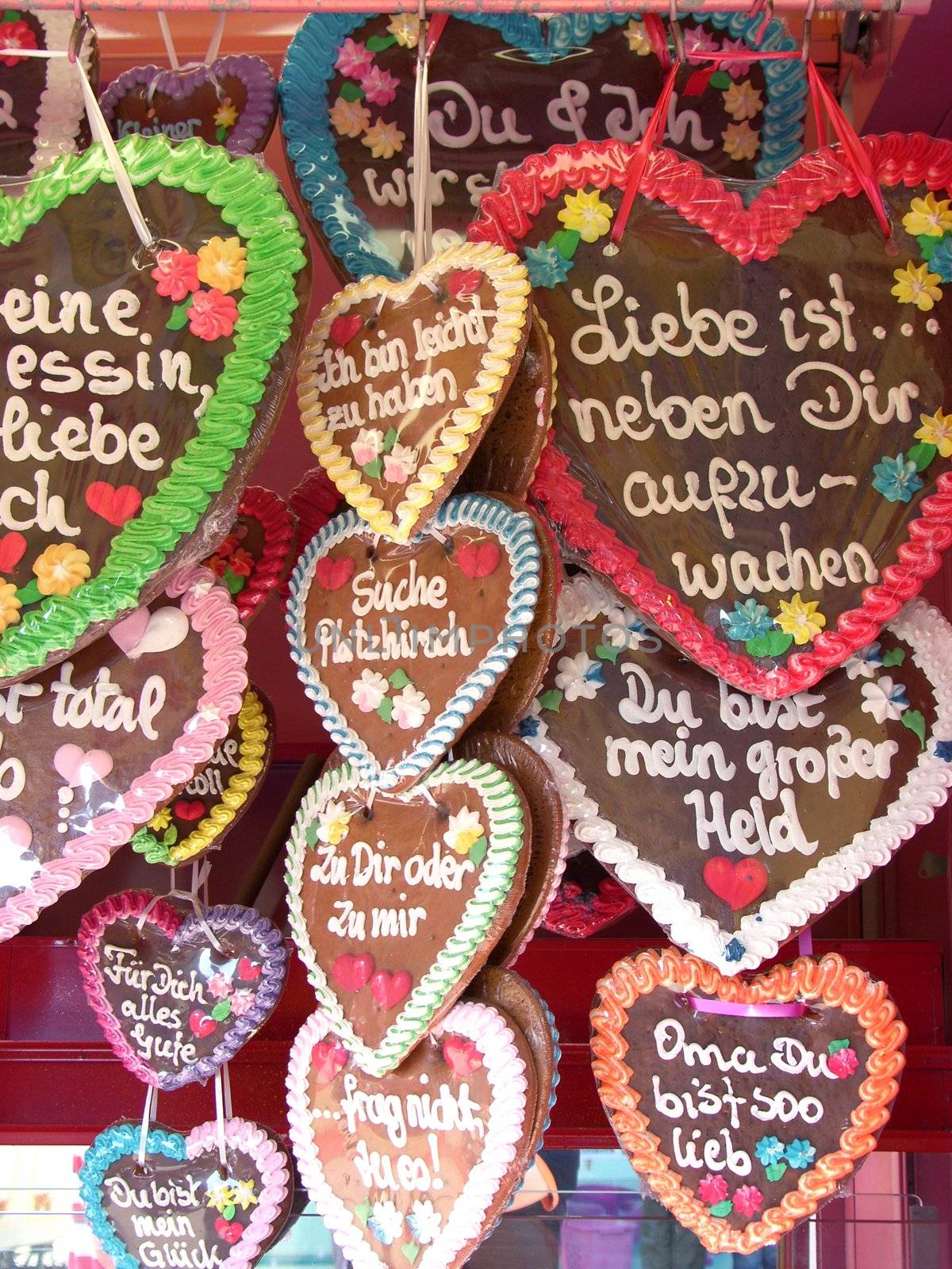 German Gingerbread Hearts by peromarketing