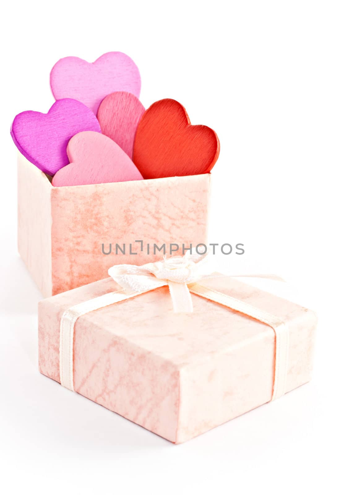 Wooden heart-shaped pink color Gift Box by gitusik