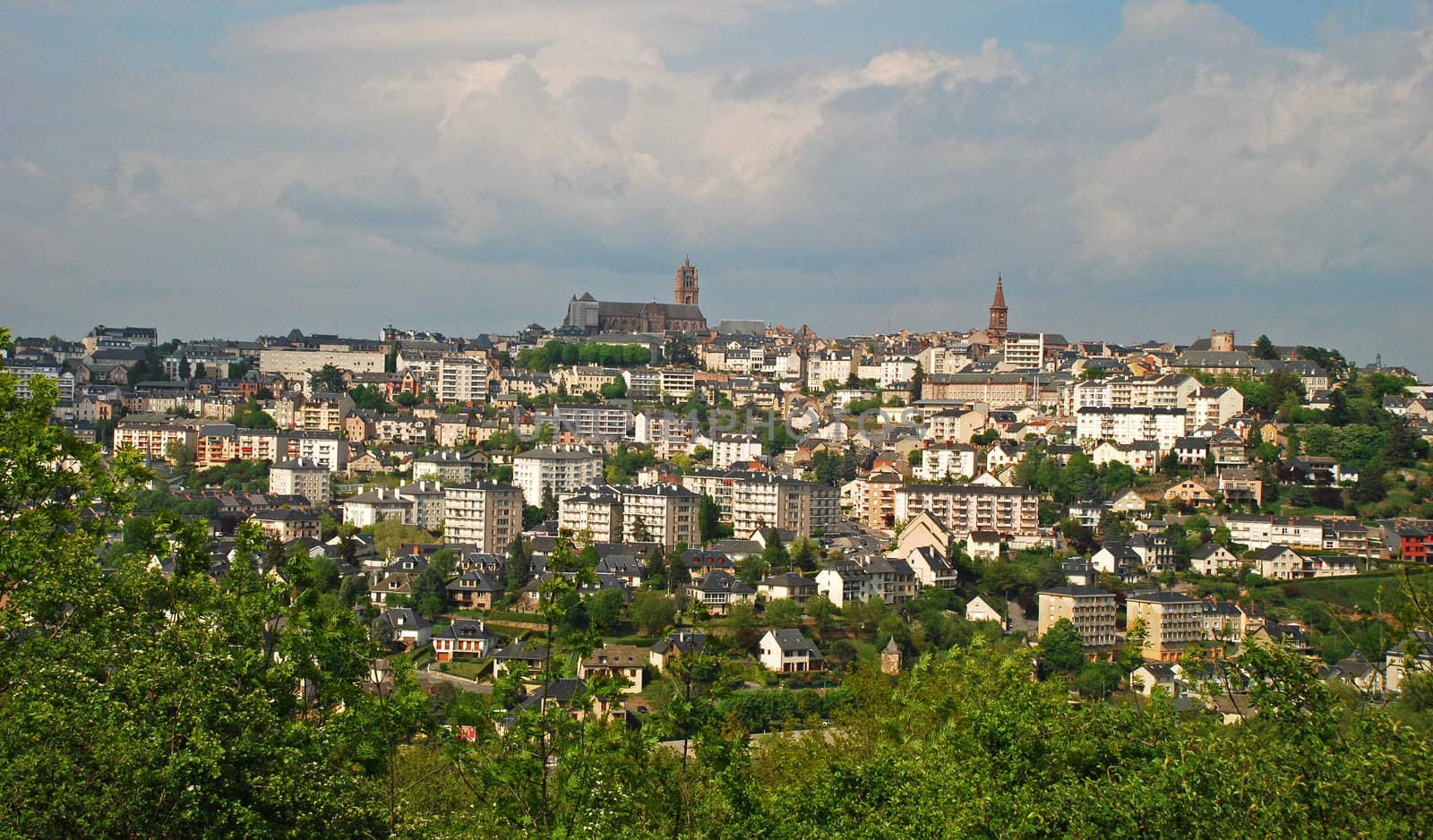 Approaching Rodez, the capital of Aveyron department in French Midi-Pyrenees regon. In this general vue we can see the Cath�drale Notre-Dame de Rodezin the top