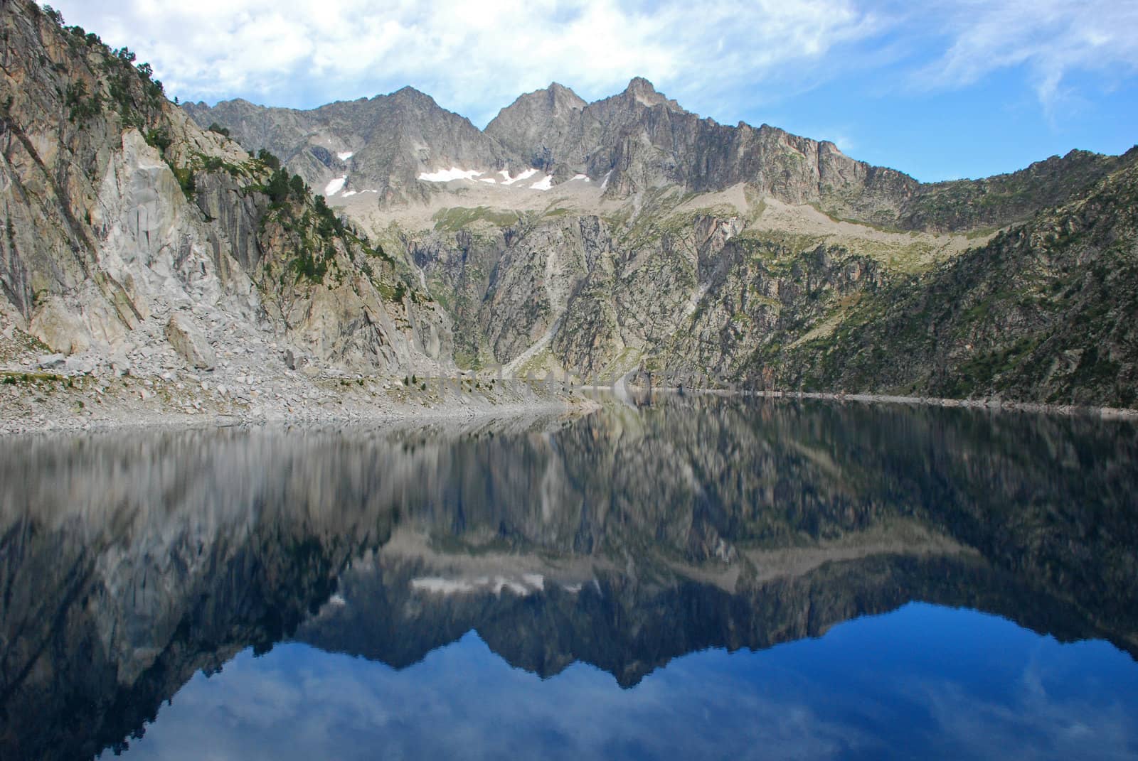 Lac de Cap-de-Long is a lake in French Hautes-Pyrenees, At an elevation of 2161 m its 130 deap. Its created by grate dam used for energy station. Neouvielle massif is at background