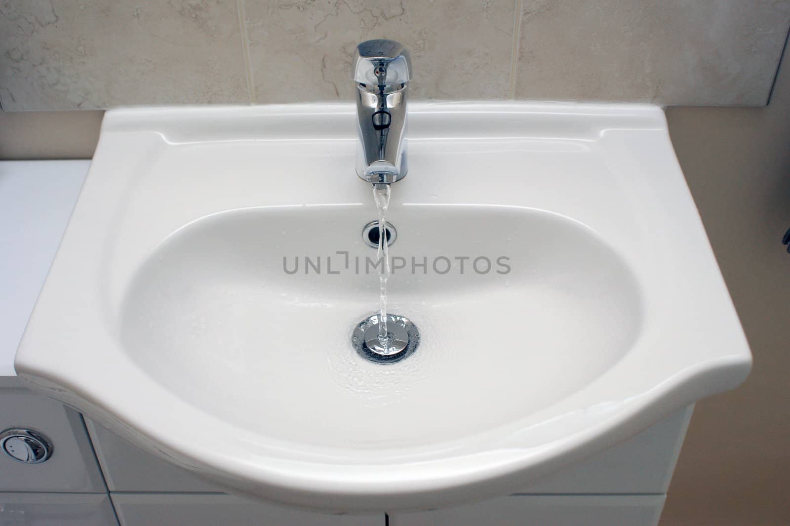 plain white bathroom basin