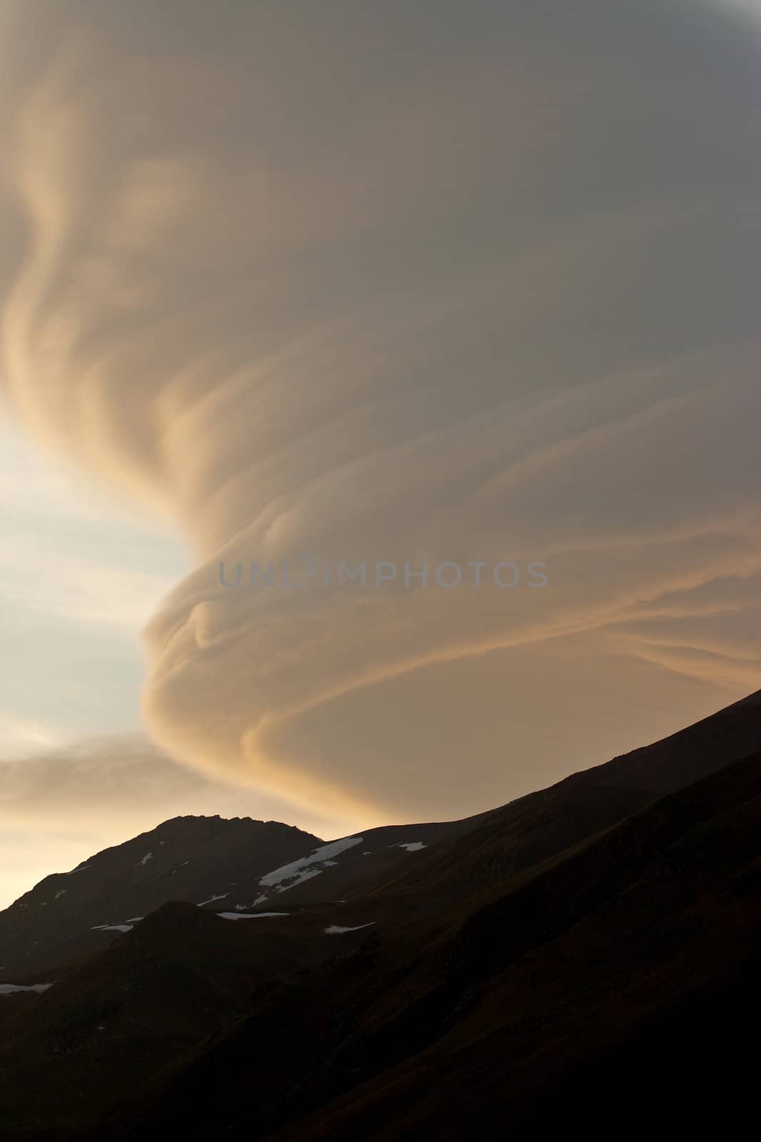 Natural phenomenon in Caucasus Mountains, Elbrus, Adilsu june 2010