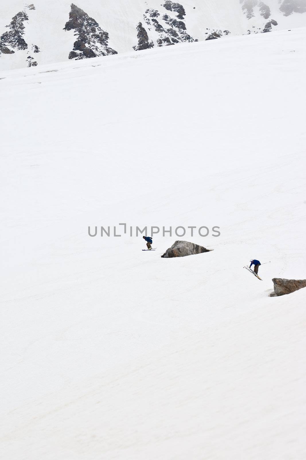 Freeriders on the slope, Caucasus, Elbrus, summer 2010