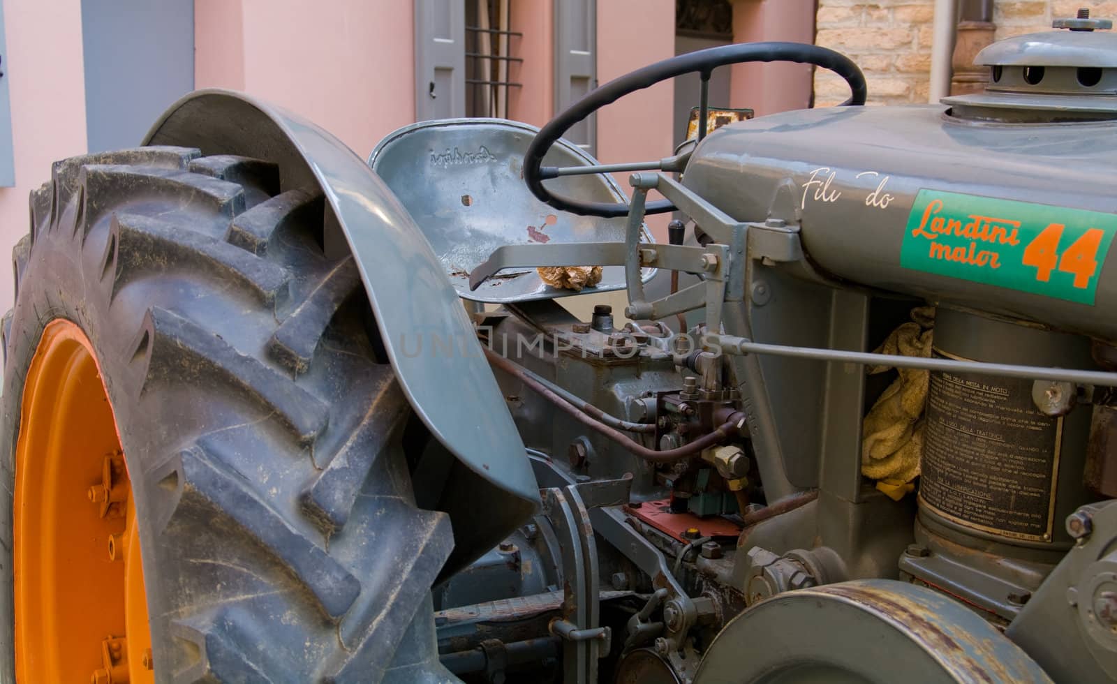 Tractor by baggiovara