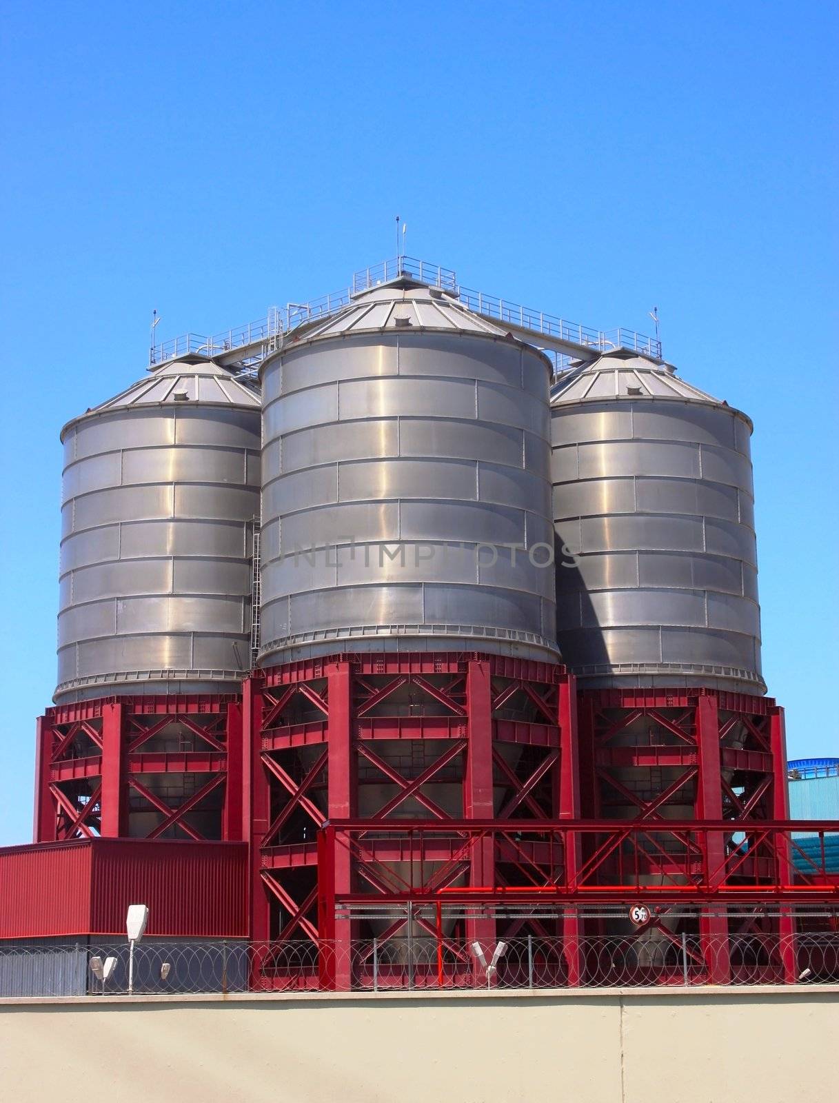 Industrial Big Tanks