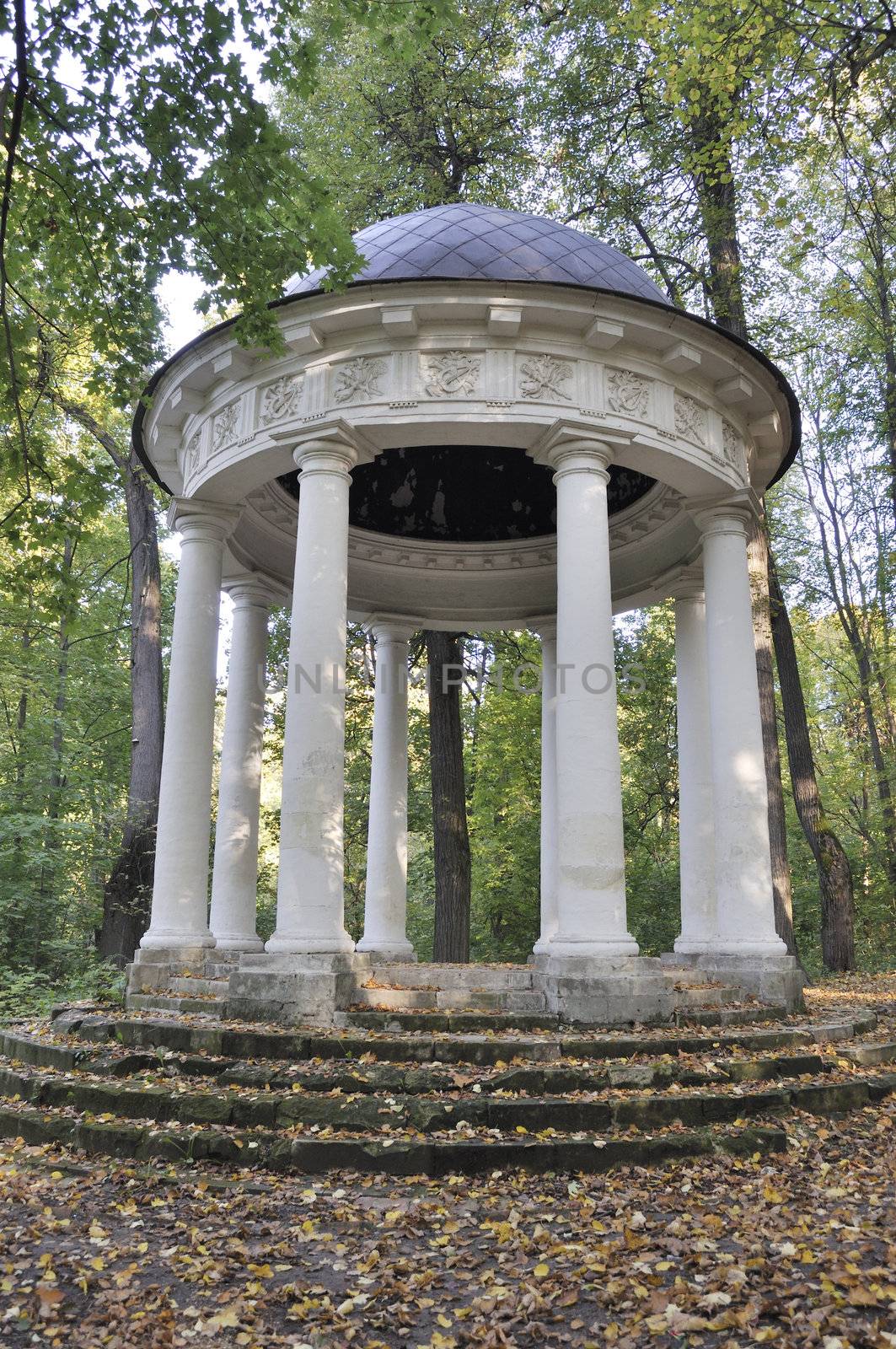 Summerhouse 'Temple of Venus' in country estate Sukhanovo, autumn, Russia