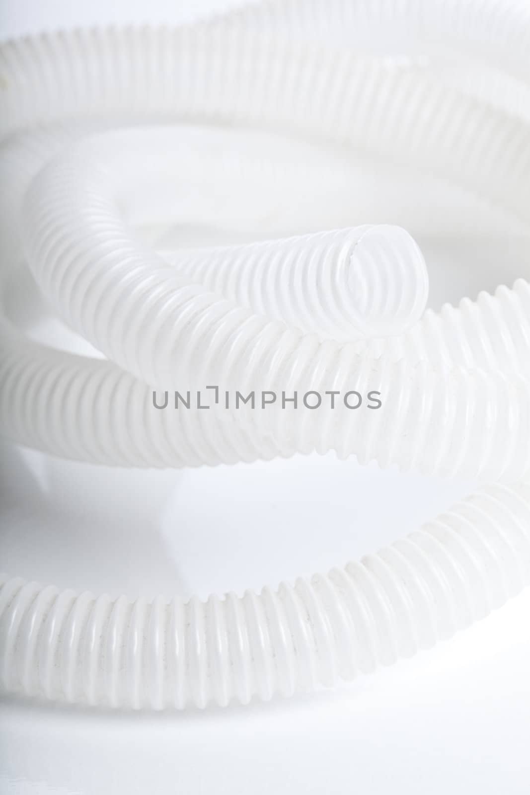 White plastic tube by shiffti